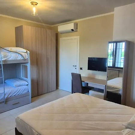 Gardaworld Oasis 3*