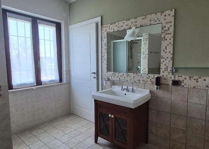 Gardaworld Oasis كاستلْنْيوفو ديل غارد