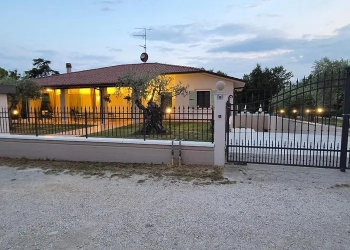 Gardaworld Oasis فندق مبيت وإفطار 3*